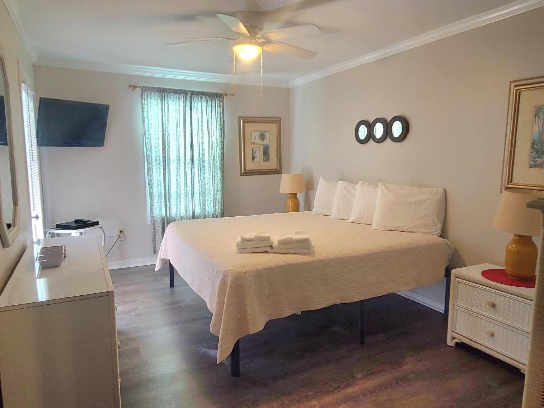 Beautiful 3 Bedroom Beachfront Condo ガルフ・ショアーズ エクステリア 写真